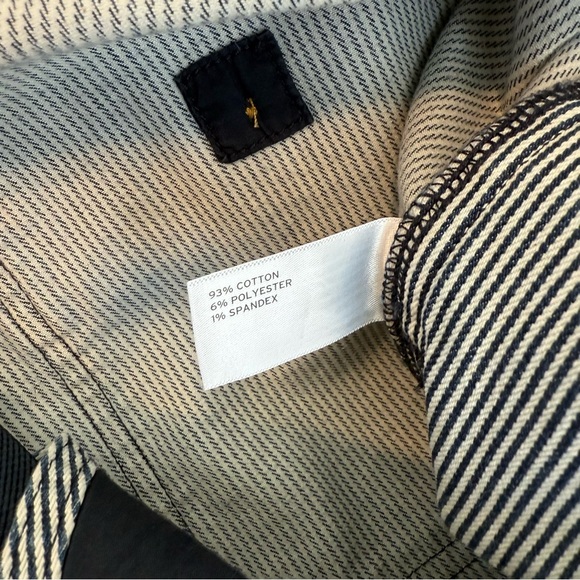 Duluth Trading Bibs Railroad Pin Stripe Rootstock Gardening Shorts Overalls XL - Picture 9 of 13